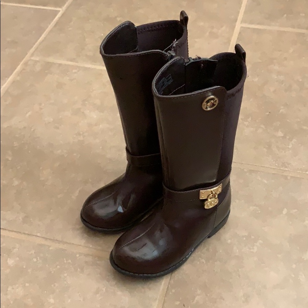 MK toddler size 7 brown boots ❤️